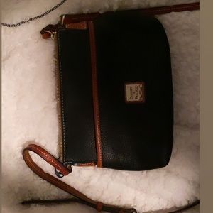 black/brown shoulder dooney & bourke 75 purse